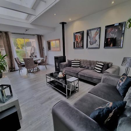 Oasis Citadine Terrasse Intime Jardin Privatif En Plein Centre Ville 70M2 Cambrai Dış mekan fotoğraf