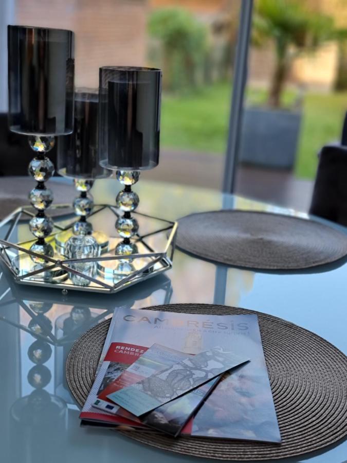 Oasis Citadine Terrasse Intime Jardin Privatif En Plein Centre Ville 70M2 Cambrai Dış mekan fotoğraf