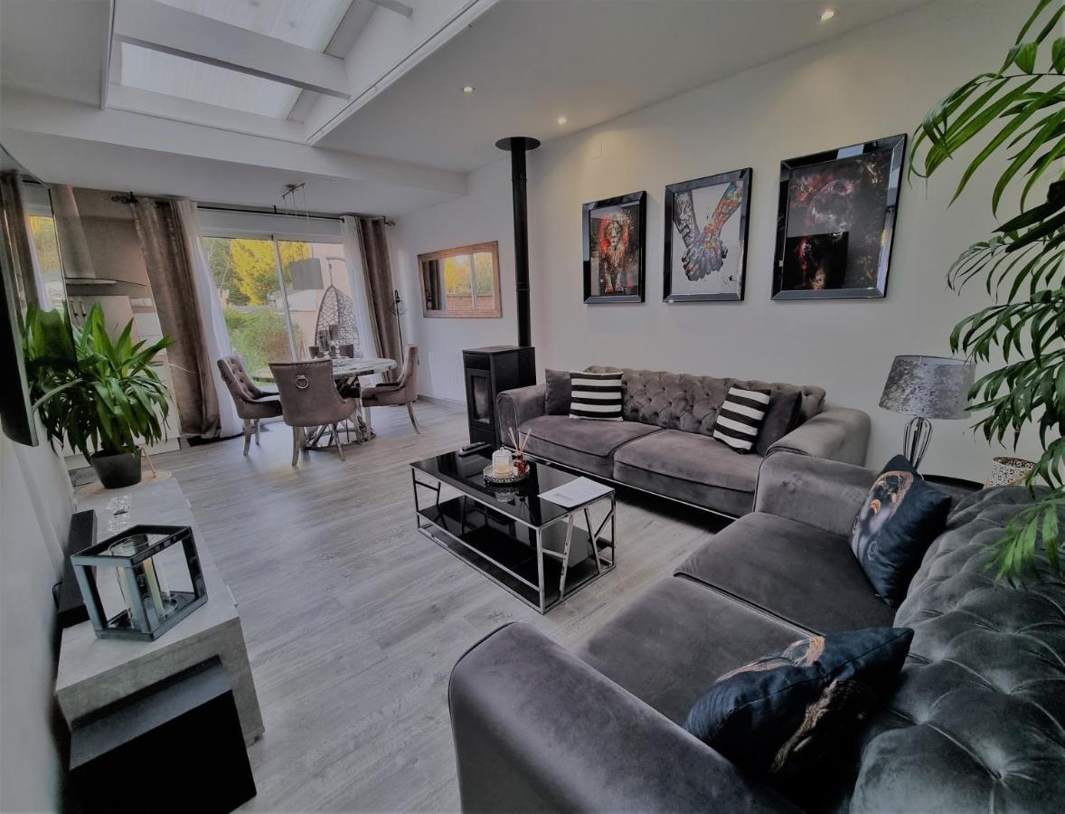 Oasis Citadine Terrasse Intime Jardin Privatif En Plein Centre Ville 70M2 Cambrai Dış mekan fotoğraf