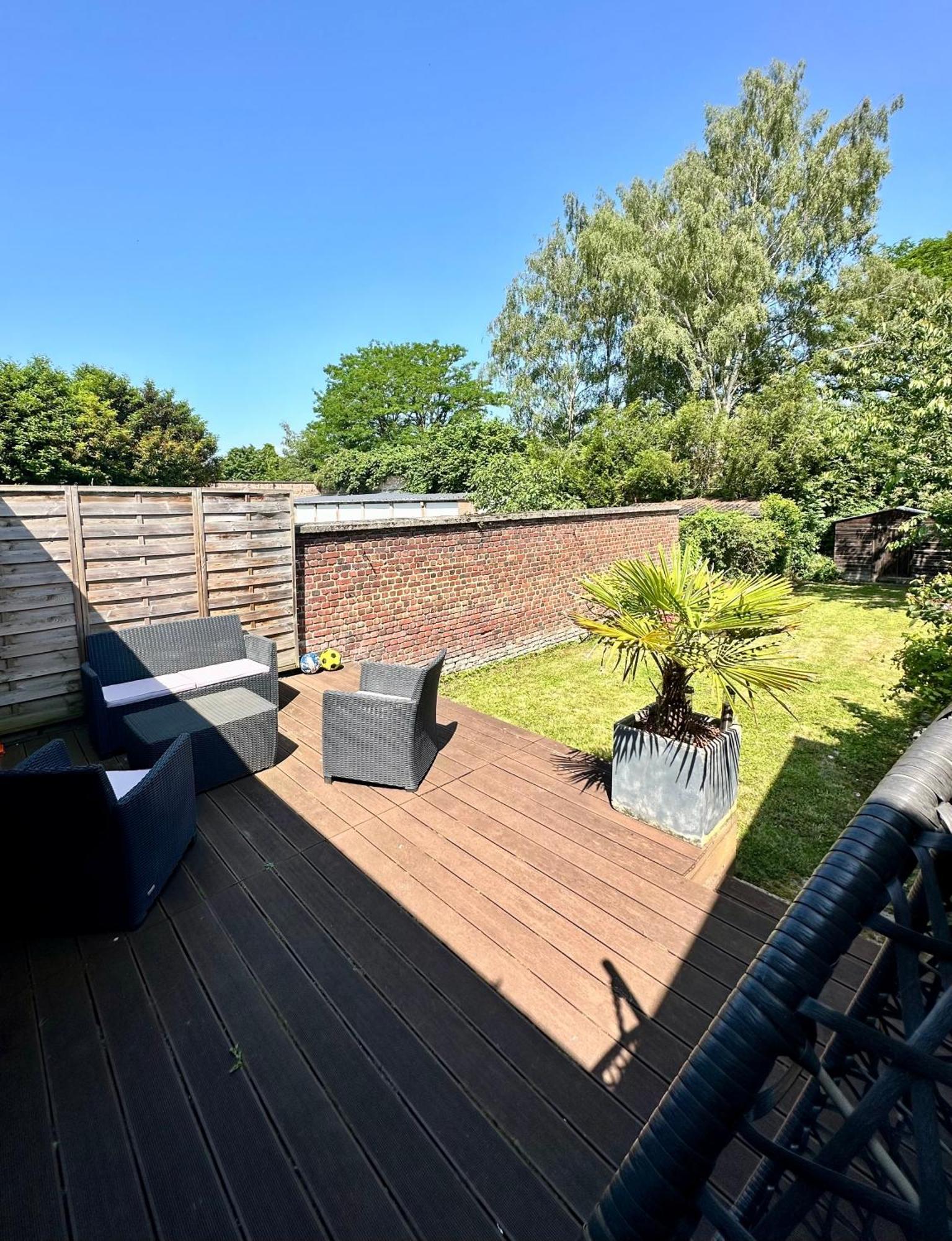 Oasis Citadine Terrasse Intime Jardin Privatif En Plein Centre Ville 70M2 Cambrai Dış mekan fotoğraf